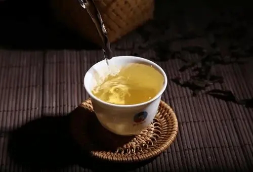 答應(yīng)我 晚飯后喝一杯普洱茶好嗎？