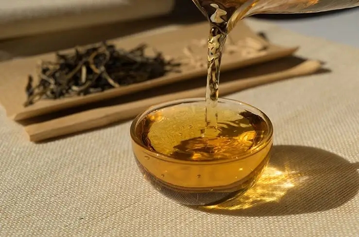 怎么喝了普洱茶嗓子會難受？