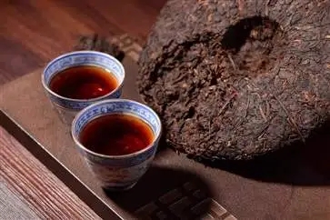 苦、澀味絕不是古樹普洱的霸氣，那也叫懂普洱茶，別逗了！