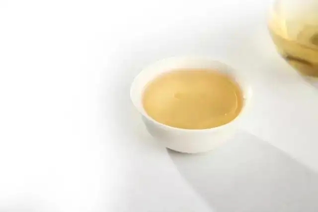 為什么越是深通茶道的人越深?lèi)?ài)普洱茶？喜歡普洱茶，有三個(gè)原因。