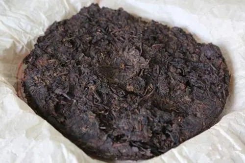 普洱熟茶茶湯中美麗的“金邊”從何而來？